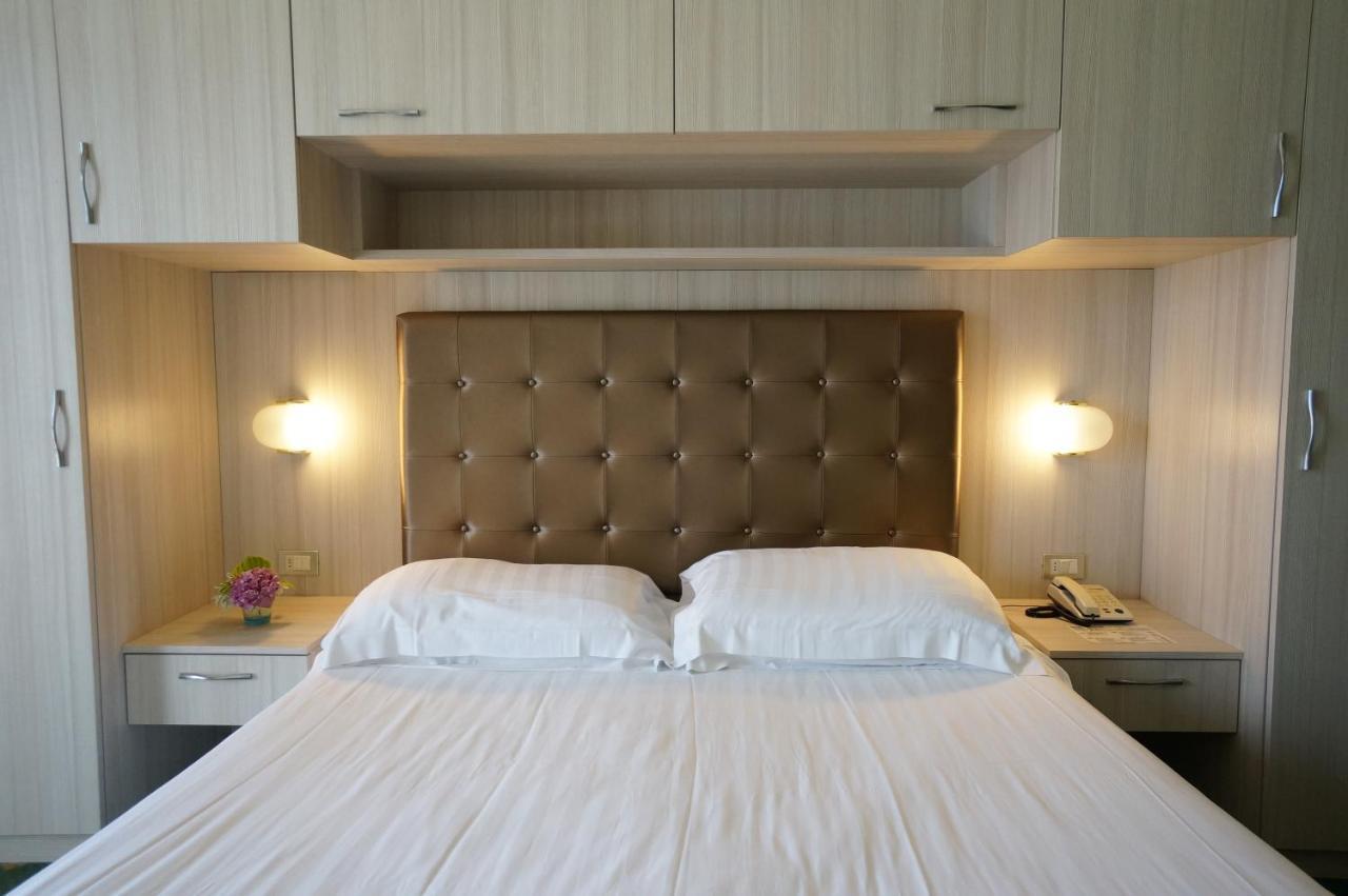Hotel Splendid Palace Limone sul Garda Εξωτερικό φωτογραφία